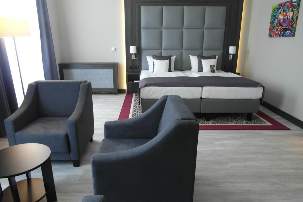Hotel Chemnitzer Hof エクステリア 写真
