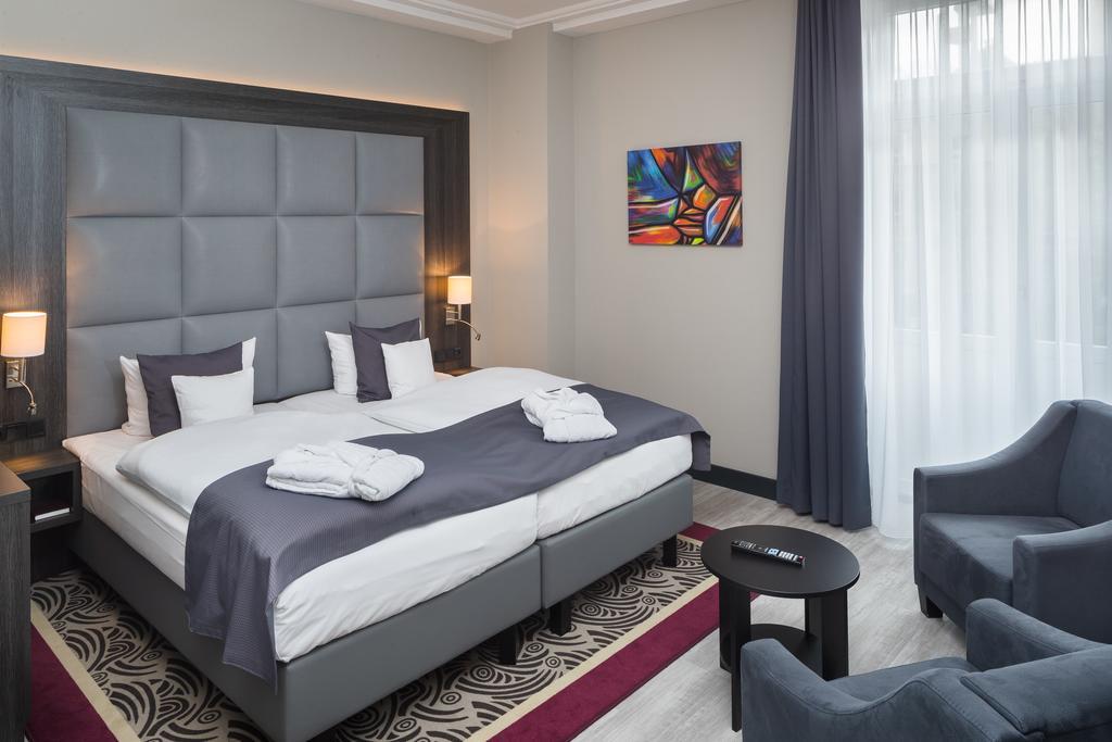 Hotel Chemnitzer Hof エクステリア 写真